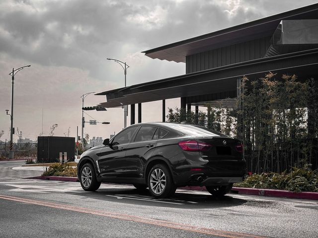 BMW寶馬 X6 XDRIVE35I  第2張相片