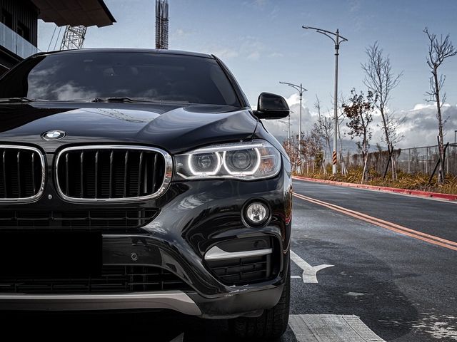 BMW寶馬 X6 XDRIVE35I  第3張相片