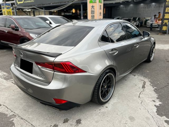 LEXUS凌志 IS 300  第2張相片