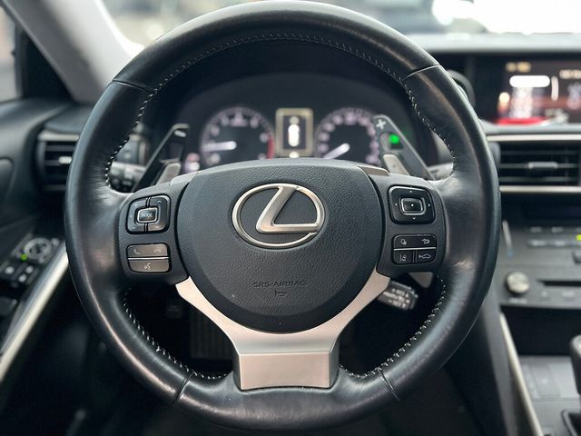LEXUS凌志 IS 300  第7張相片