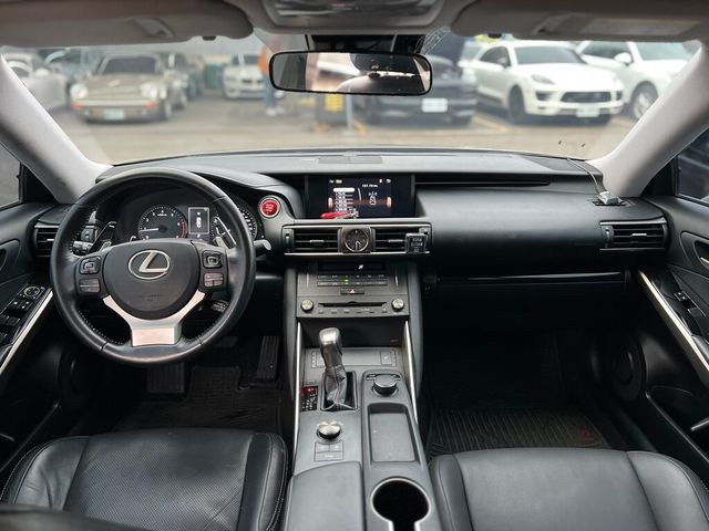 LEXUS凌志 IS 300  第10張相片