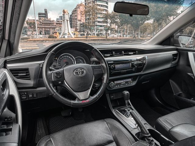 TOYOTA豐田 ALTIS  第8張相片