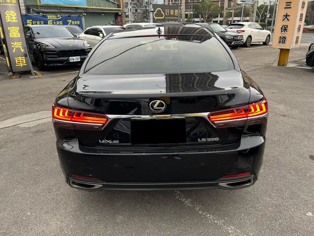 LEXUS凌志 LS350  第4張相片