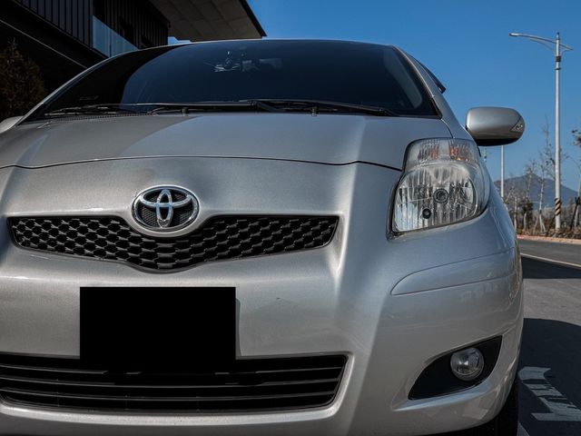 TOYOTA豐田 YARIS  第2張相片