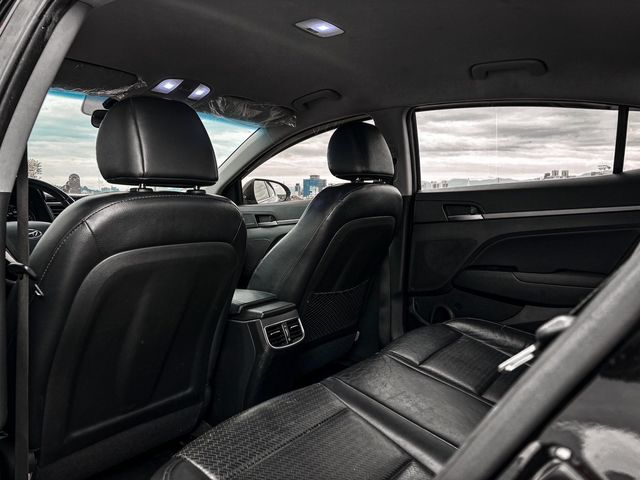 HYUNDAI現代 ELANTRA  第10張相片