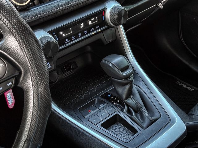 TOYOTA豐田 RAV4  第6張相片