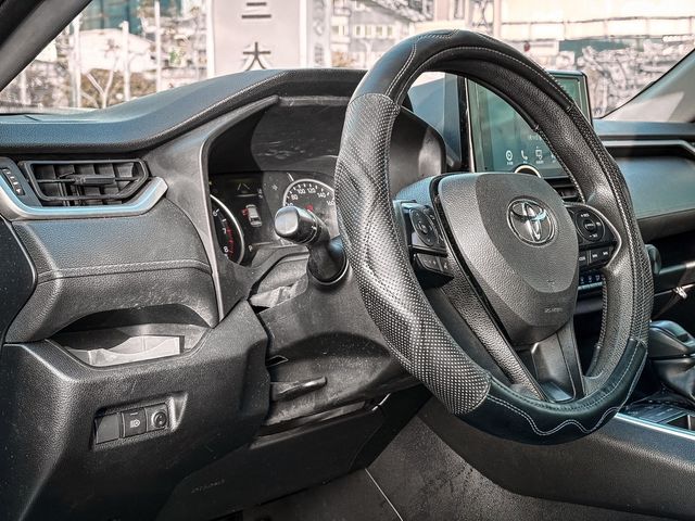 TOYOTA豐田 RAV4  第7張相片