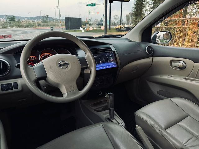 NISSAN日產 LIVINA  第3張相片