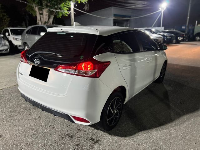 TOYOTA豐田 YARIS  第2張相片
