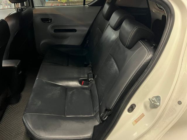 TOYOTA豐田 PRIUS C  第11張相片