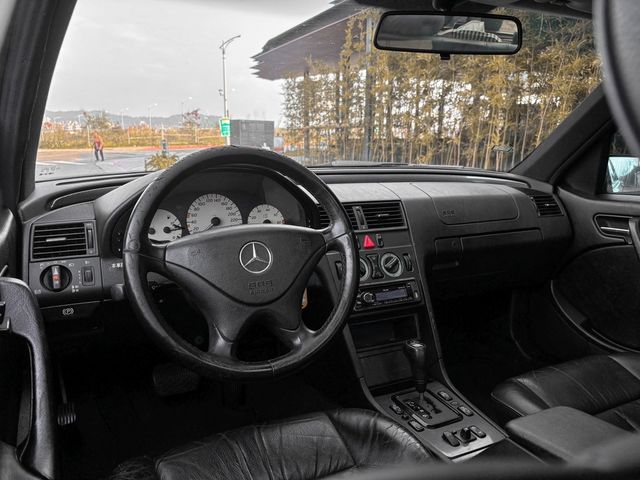 M-BENZ賓士 C230  第6張相片