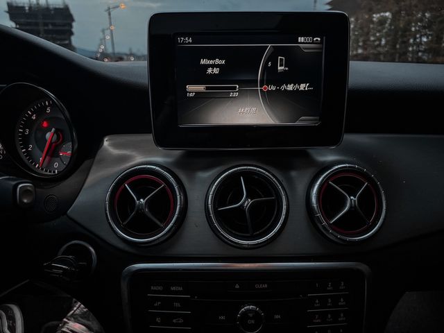 M-BENZ賓士 CLA250  第11張相片