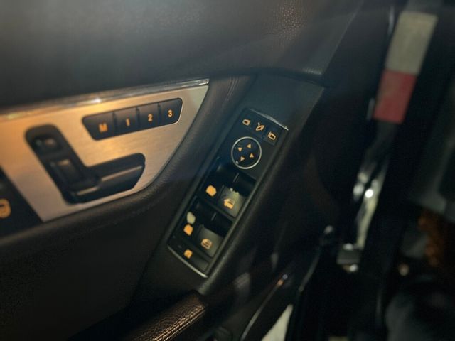 M-BENZ賓士 C300  第6張相片