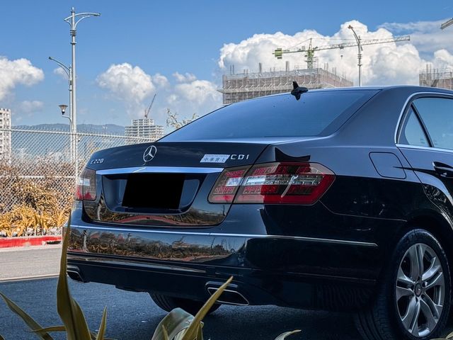 M-BENZ賓士 E220D  第6張相片