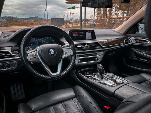 BMW寶馬 730I  第7張相片
