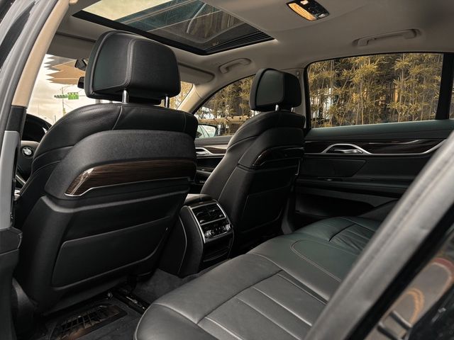 BMW寶馬 730I  第13張相片