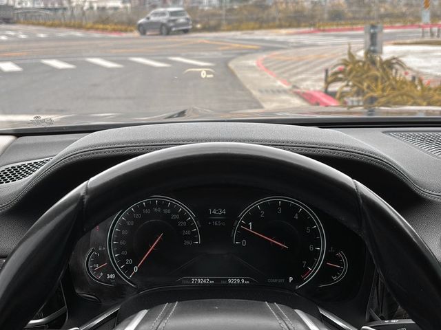 BMW寶馬 730I  第14張相片