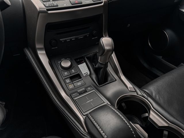 LEXUS凌志 NX300H  第19張相片