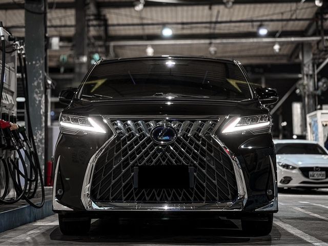 LEXUS凌志 LM300H  第5張相片