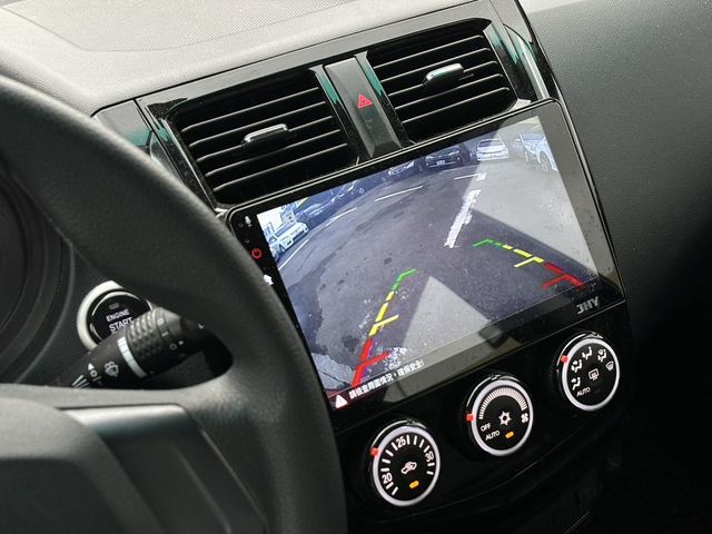 MITSUBISHI三菱 COLT PLUS  第13張相片