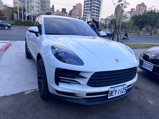 PORSCHE保時捷 MACAN  第5張相片