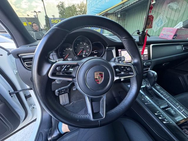 PORSCHE保時捷 MACAN  第11張相片