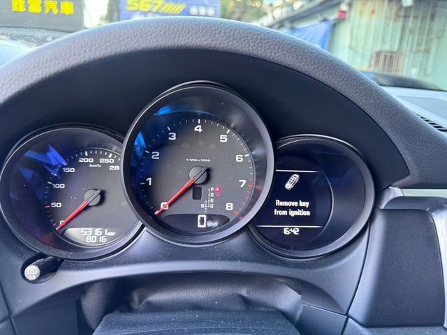 PORSCHE保時捷 MACAN  第13張相片