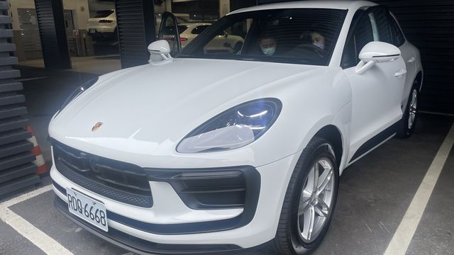 PORSCHE保時捷 MACAN  第5張相片