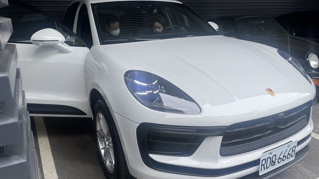 PORSCHE保時捷 MACAN  第11張相片