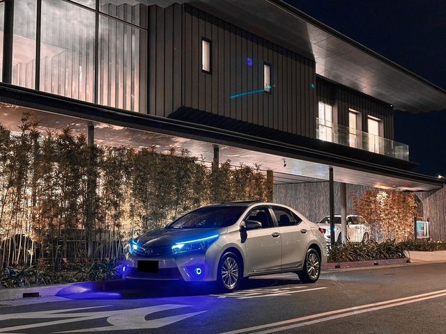 TOYOTA豐田 ALTIS  第1張相片