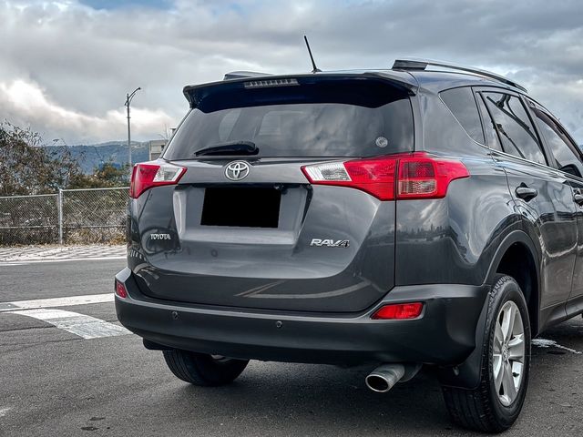 TOYOTA豐田 RAV4  第7張相片