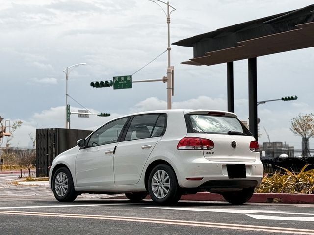 VOLKSWAGEN福斯 GOLF  第5張相片