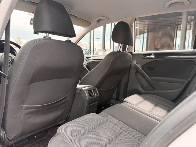 VOLKSWAGEN福斯 GOLF  第9張相片