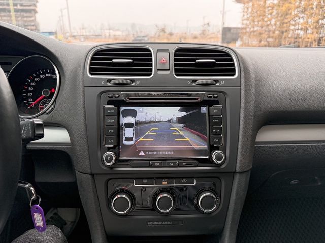 VOLKSWAGEN福斯 GOLF  第13張相片