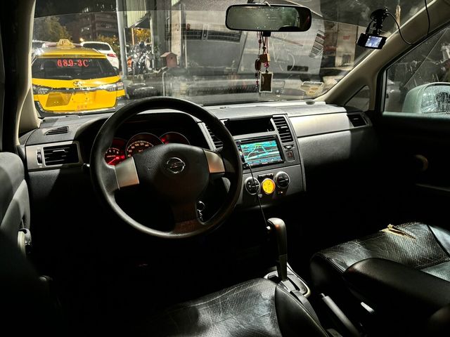 NISSAN日產 TIIDA  第5張相片