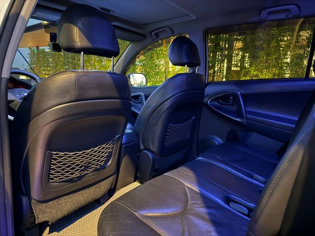TOYOTA豐田 RAV4  第8張相片