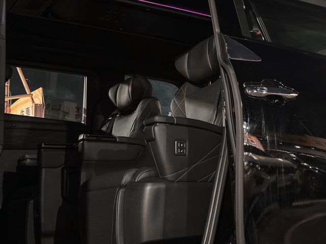 TOYOTA豐田 ALPHARD  第11張相片