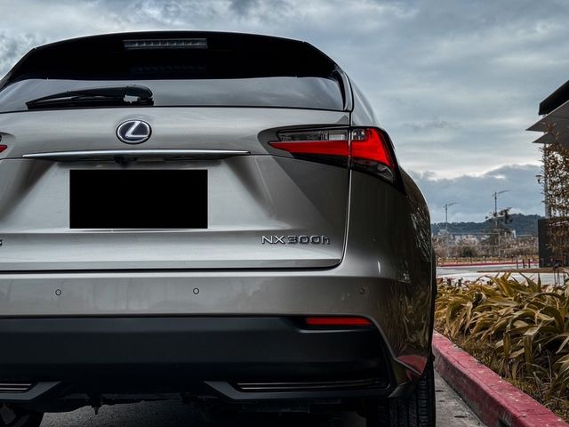 LEXUS凌志 NX300H  第4張相片