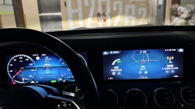 M-BENZ賓士 E300  第7張相片