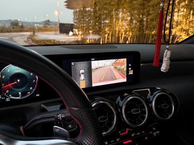M-BENZ賓士 A250  第7張相片