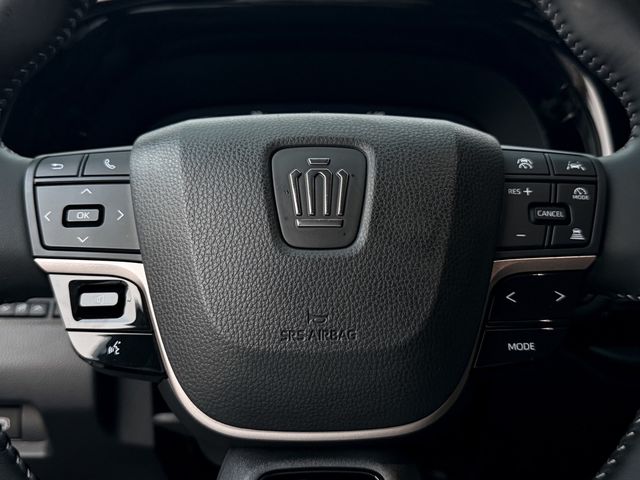 TOYOTA豐田 CROWN  第8張相片