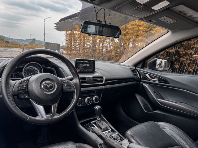 MAZDA馬自達 MAZDA 3  第5張相片