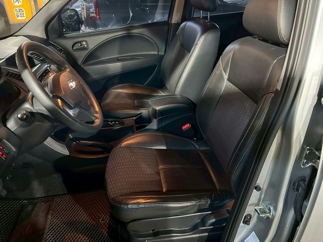 MITSUBISHI三菱 ZINGER  第6張相片
