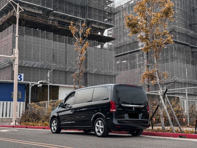 M-BENZ賓士 V220 D  第3張相片