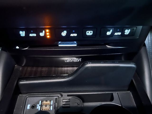 LEXUS凌志 ES300H  第11張相片