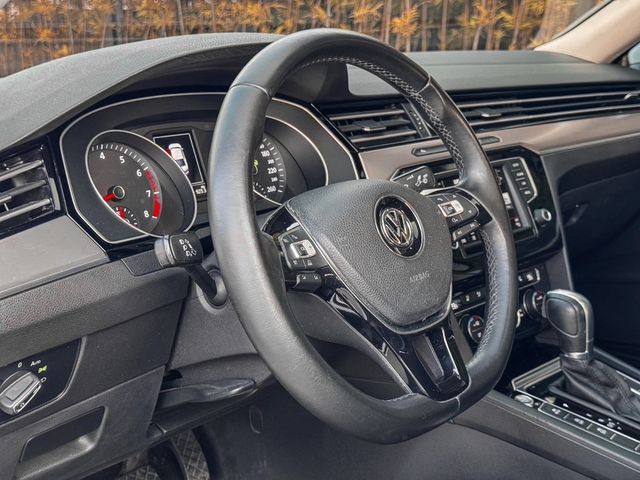 VOLKSWAGEN福斯 PASSAT  第8張相片