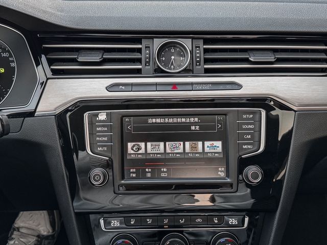 VOLKSWAGEN福斯 PASSAT  第9張相片