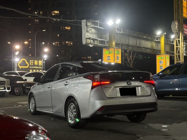 TOYOTA豐田 PRIUS  第2張相片