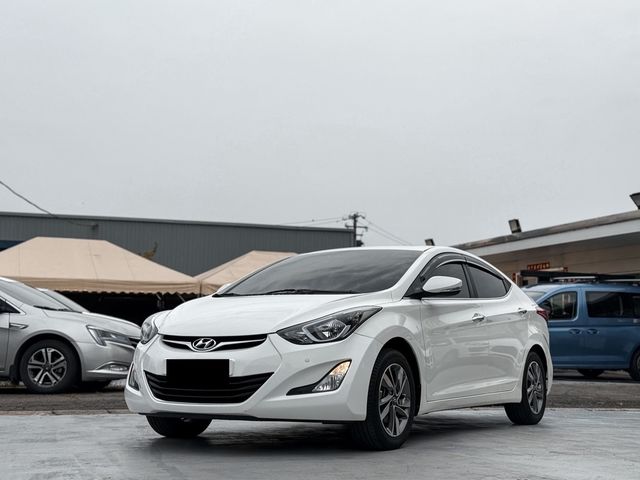 HYUNDAI現代 ELANTRA  第1張相片