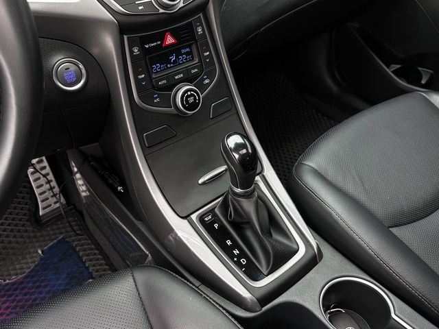 HYUNDAI現代 ELANTRA  第10張相片